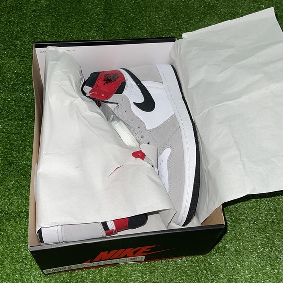 Air Jordan 1 Retro Smoke Grey🆕 - Picture 6 of 14